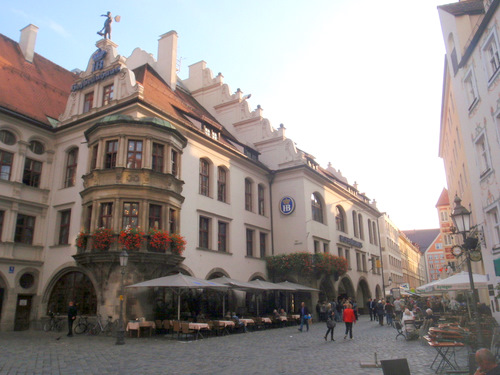 Hofbräuhaus.